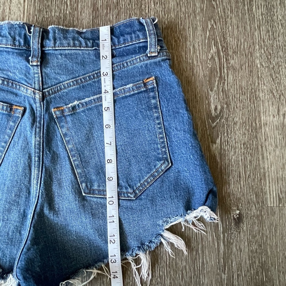 Abercrombie & Fitch Blue Jean Shorts Distressed Frayed Hem - Picture 4 of 7